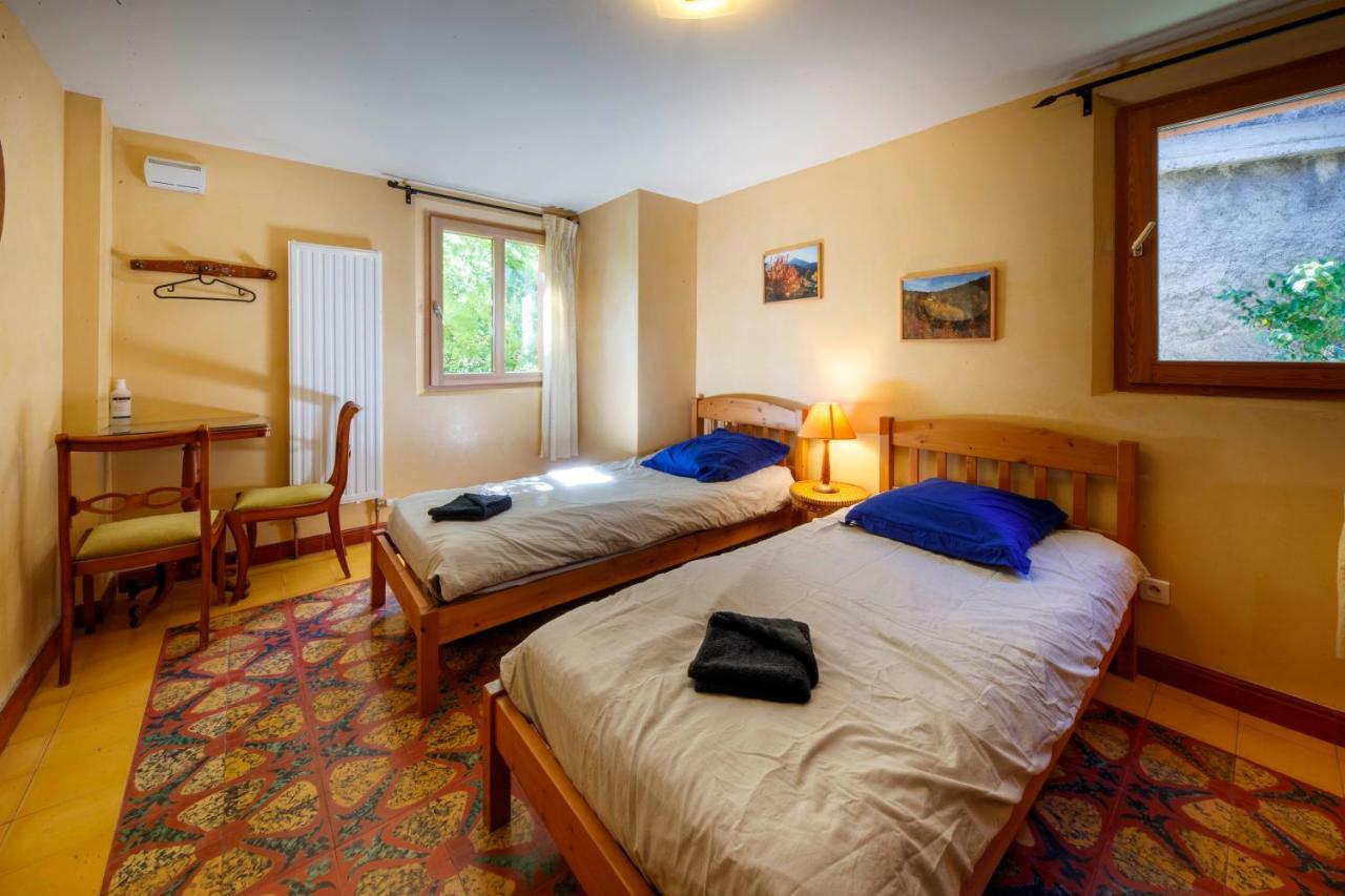 Eco-Hotel Et Yourtes Du Mercantour Guillaumes Kültér fotó